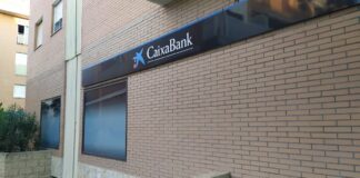 Oficina de Caixabank en Cabanillas del Campo, en agosto de 2021. (Foto: La Crónic@)