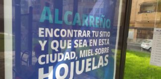 Publicidad de una empresa, en una campaña realizada en las marquesinas de autobús de Guadalajara, que parecía querer dar la razón a lo dicho ahora por Nacho Hernando. (Foto: La Crónic@)