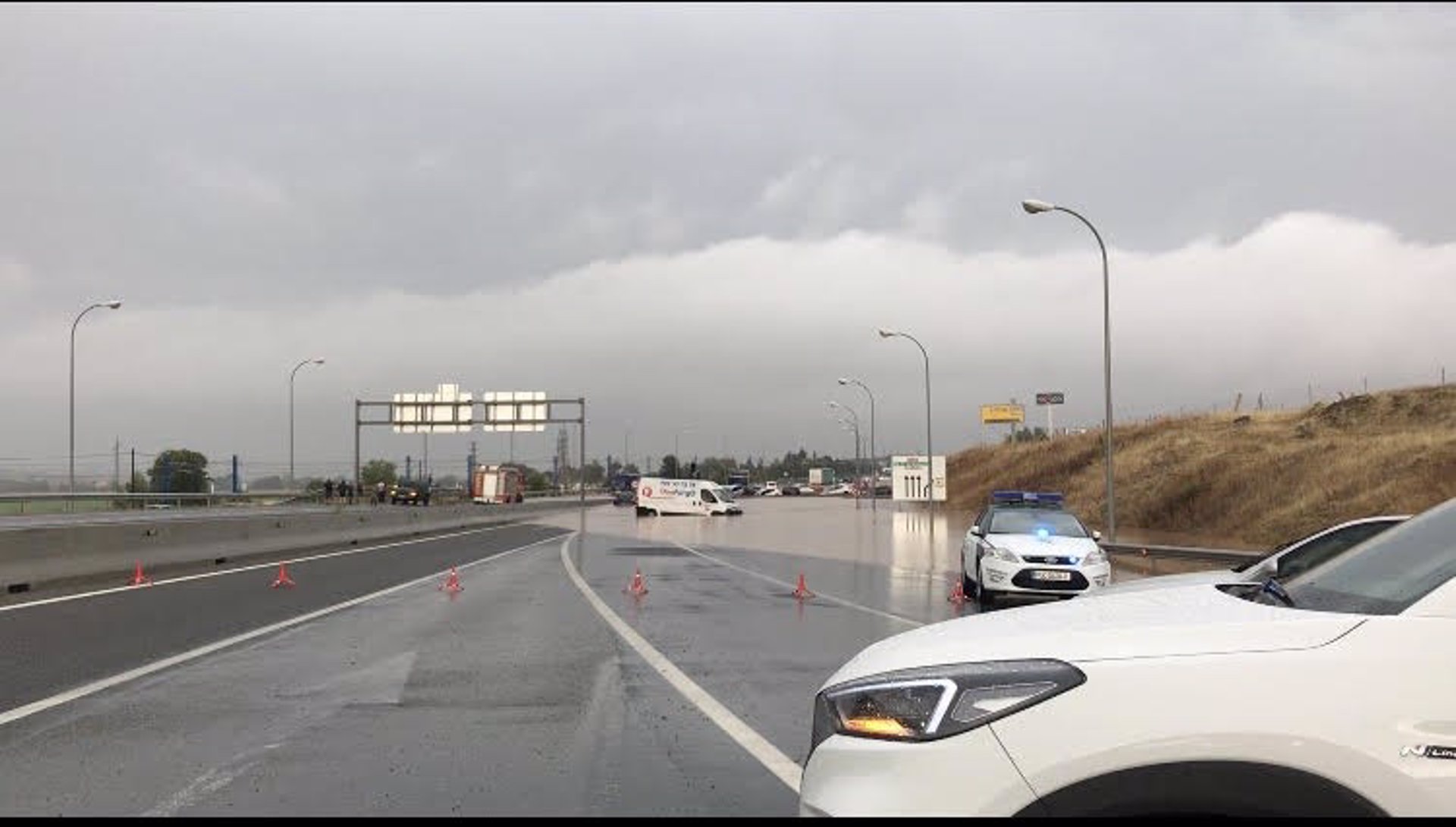 Desde este punto ha quedado cortada la carretera N-400 en Toledo. (Foto: EP)