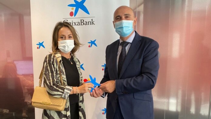 Ana Isabel Rebollo, en el momento de recibir la distinción.