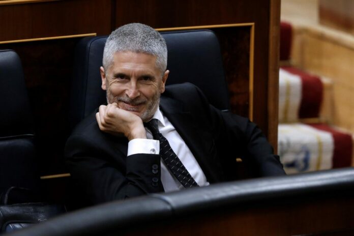 Fernando Grande-Marlaska, ministro del Interior, en el banco azul.