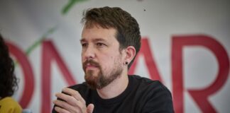 Pablo Iglesias, con la imagen que acostumbra últimamente.