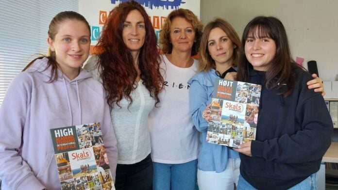 Las jóvenes alumnas del Aguas Vivas, en los días previos a su viaje hasta Dinamarca.