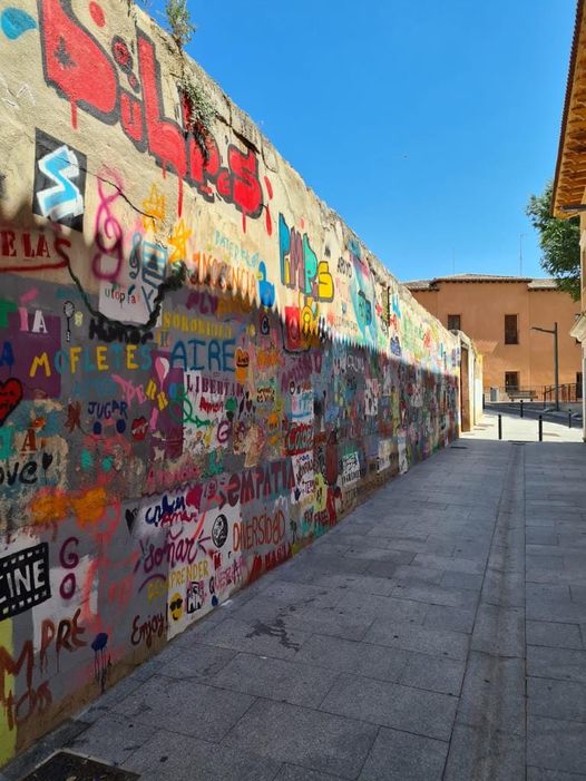 Mural desaparecido en la calle de La Normal. (Foto: Ayuntamiento de Guadalajara)