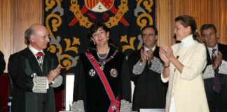 La buena relación personal entre Espejel y Cospedal ha llegado a trascender, como en esta ocasión, el ámbito de los estrictamente privado.