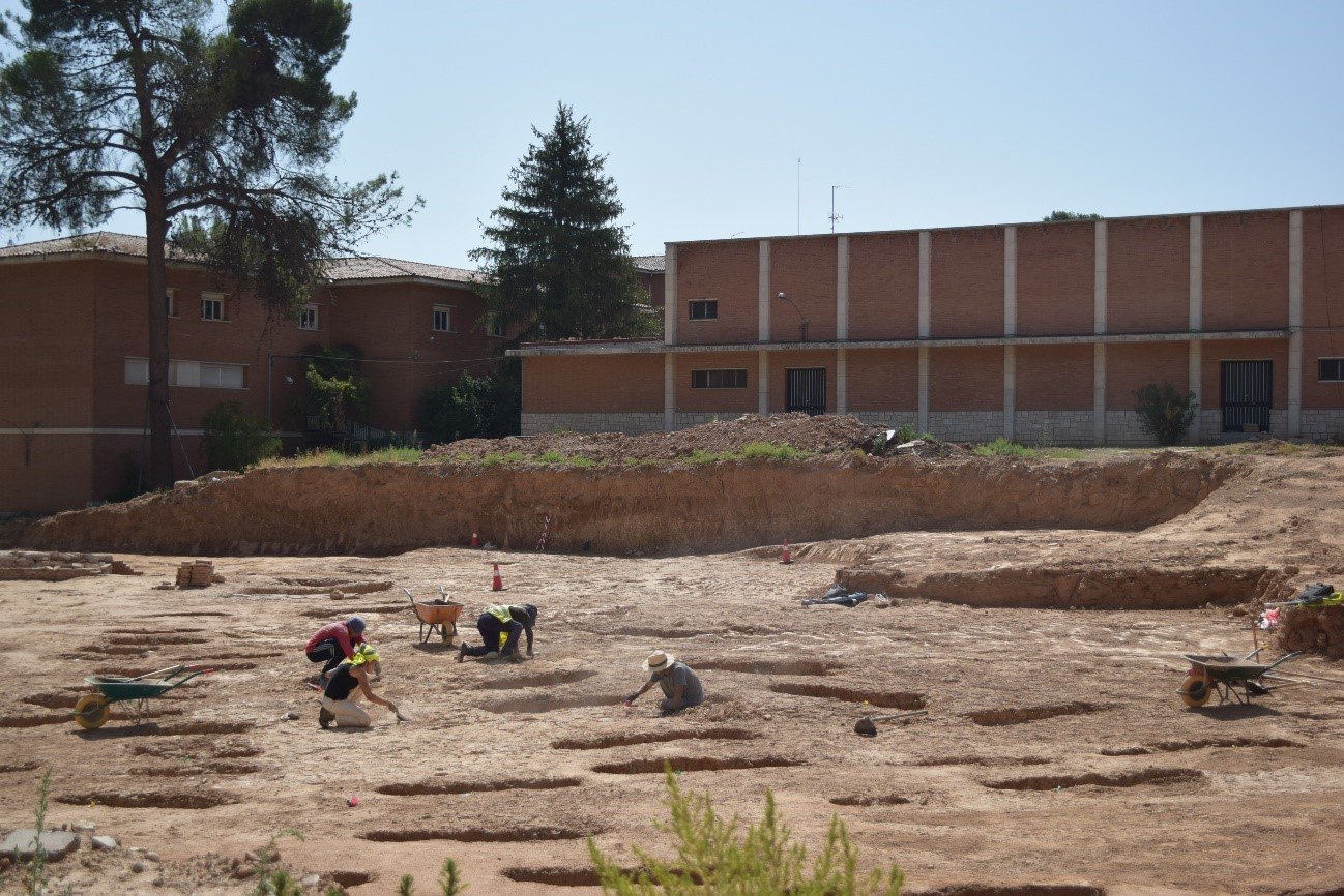 Tumbas aparecidas en el campus de Guadalajara.