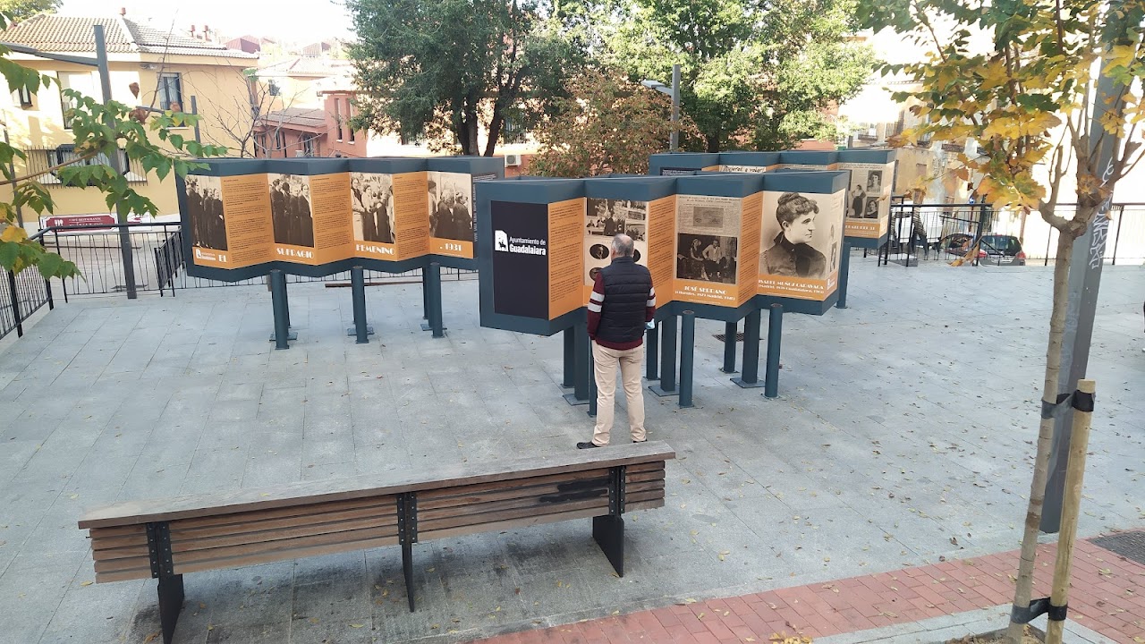 Solar en la plaza de Dávalos. (Foto: La Crónic@)