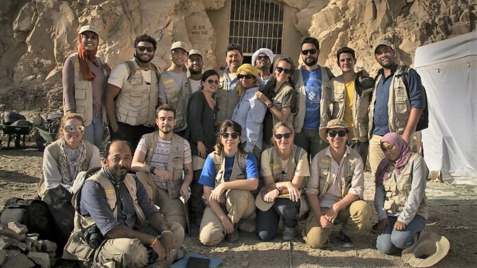 Grupo de Investigación de Ciencias de la Arqueología, en Egipto.