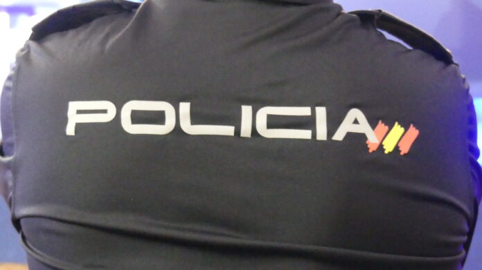 Agente de la Policía Nacional en Guadalajara. (Foto: La Crónic@)