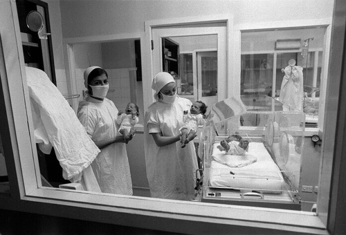 Bebés en una clínica española, en los años 70. (Foto: Agencia EFE)