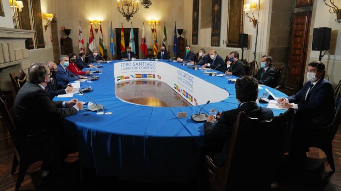Reunión de los presidente autonómicos en Santiago de Compostela.