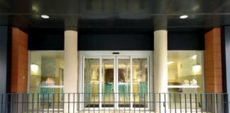 El edificio del segundo centro de salud de Azuqueca ya está terminado Exterior del segundo centro de salud de Azuqueca de Henares.