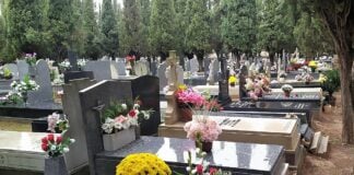 Sepulturas en el cementerio de Guadalajara durante el Puente de todos los Santos de 2021, cuando se han alcanzado las 662 víctimas mortales de la pandemia de COVID-19 según la relación oficial. (Foto: La Crónic@)