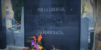 Con un spray negro se ha querido tapar la palabra "justicia". (Foto: La Crónic@)