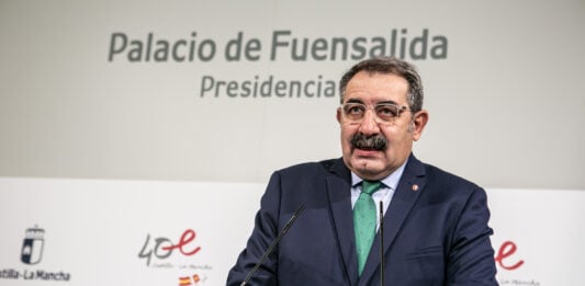 El consejero de Sanidad, Jesús Fernández Sanz.