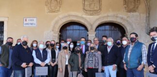 El consejero de Agricultura, en la firma de ADASUR el 15 de diciembre de 2021.