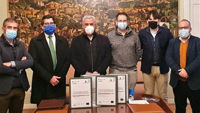 firmantes-replanteo-obra-automatizacion-ctru-torija-002 La firma del replanteo de la reforma del vertedero de Torija se ha llevado a cabo este lunes en la Diputación de Guadalajara.