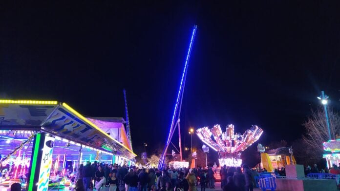 navidad-en-guadalajara-2021-15 Las atracciones feriales ya se ubicaron en Adoratrices en diciembre de 2021, como anticipo de lo que serán las Ferias de 2022. (Foto: La Crónic@)