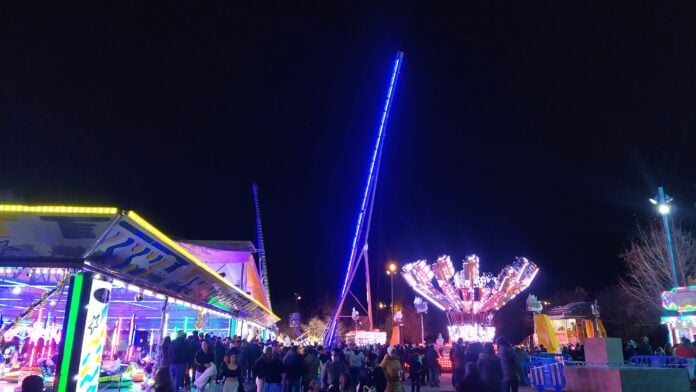 Las atracciones feriales ya se ubicaron en Adoratrices en diciembre de 2021, como anticipo de lo que serán las Ferias de 2022. (Foto: La Crónic@)