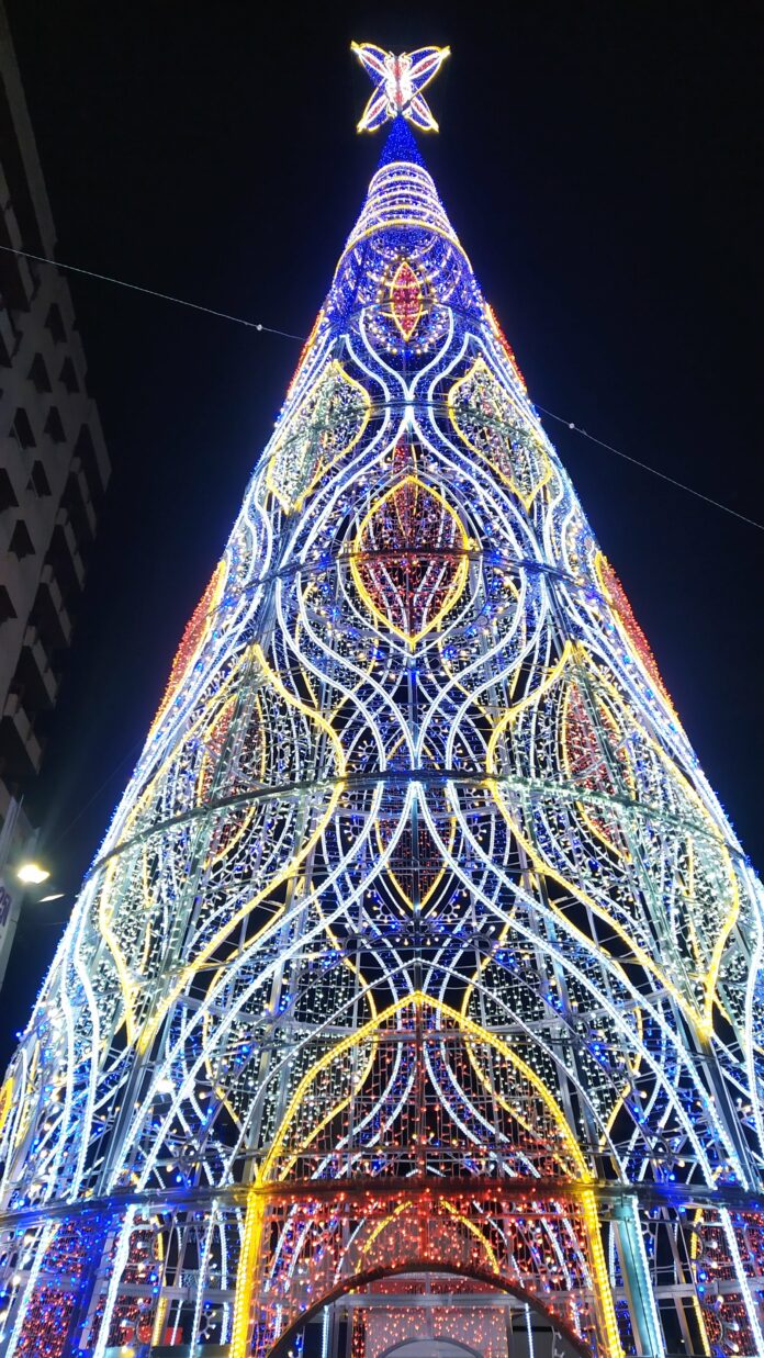 Iluminación navideña monumental en Guadalajara, en 2021. (Foto: La Crónic@)