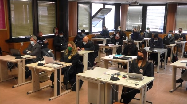 La sala del juicio por el incendio de Chiloeches, durante la última sesión, el 17 de diciembre de 2021. (Foto: La Crónic@ / TSJCLM)