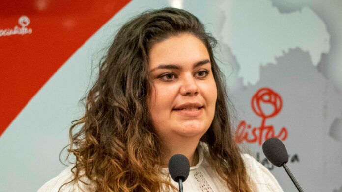María Pérez Schnell, en la sede del PSOE de Guadalajara.