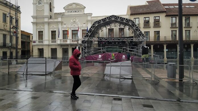 carnaval-lluvia Plaza Mayor de Guadalajara en la mañana del Sábado de Carnaval de 2022. (Foto: La Crónic@)