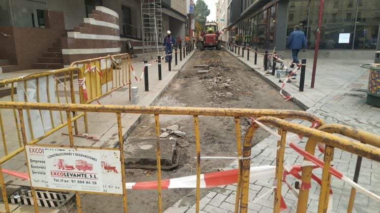 Inicio de las obras en la calle Topete de Guadalajara. (Foto: La Crónic@)