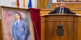 Retrato de Fernández Vaquero en las Cortes de Castilla-La Mancha, obra de Emilio Fernández-Galiano.