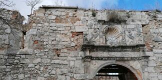 Otro monumento de Guadalajara que da vergüenza Los restos de esta iglesia de Trijueque son cada vez menos.