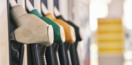 Surtidores de carburante en una gasolinera española.