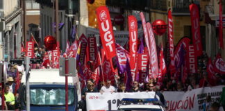 Cabecera de la manifestación del 1º de Mayo de 2022 en Guadalajara, minutos después de su inicio. (Foto: La Crónic@)