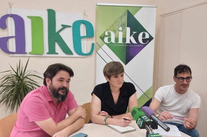 Riendas, Martínez y Cuevas, de Aike.