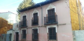 La que fuera casa del pintor Carlos Santiesteban, según se encontraba en febrero de 2022.