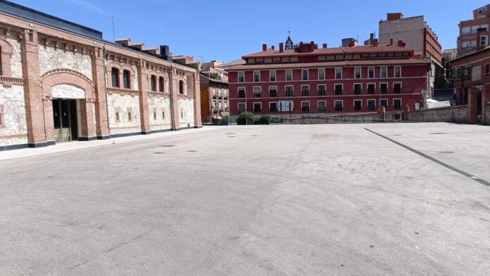 Este es el desolado aspecto de la campaña del Mercado de Abastos, sin uso, el 7 de junio de 2022. (Foto: La Crónic@)