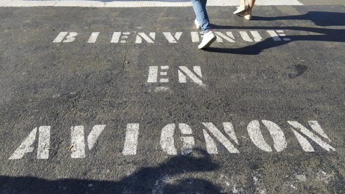 No es una fórmula protocolaria: te aseguramos eres bienvenido en Aviñon. (Foto: La Crónic@)