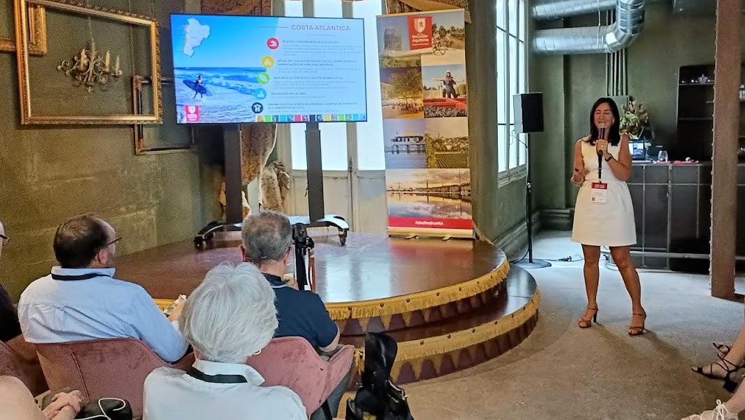 Presentación de Nouvelle-Aquitaine en Madrid, a cargo de Catherine Lamazerolles. (Foto: La Crónic@)