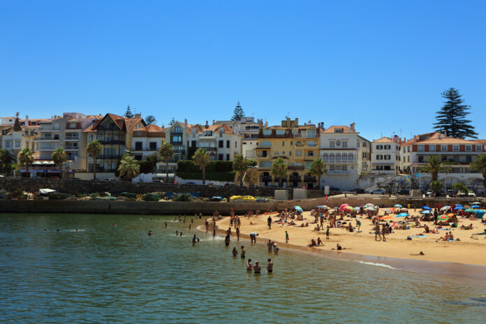 Cascais y sus playas es un destino, muy próximo a Lisboa, bien conocido por los españoles.
