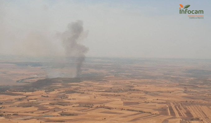 Incendio en Driebes el 5 de julio de 2022. (Foto: Infocam)