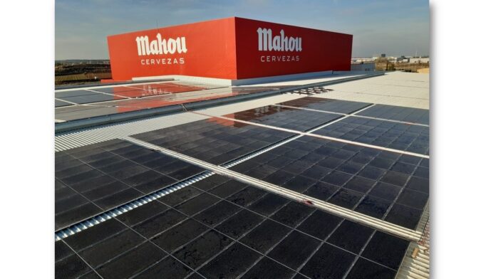 Parte de la instalación fotovoltaica de Mahou en Alovera.