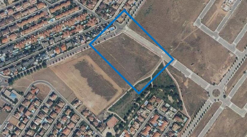 En esta parcela se levantará el complejo de la piscina cubierta de Cabanillas del Campo.