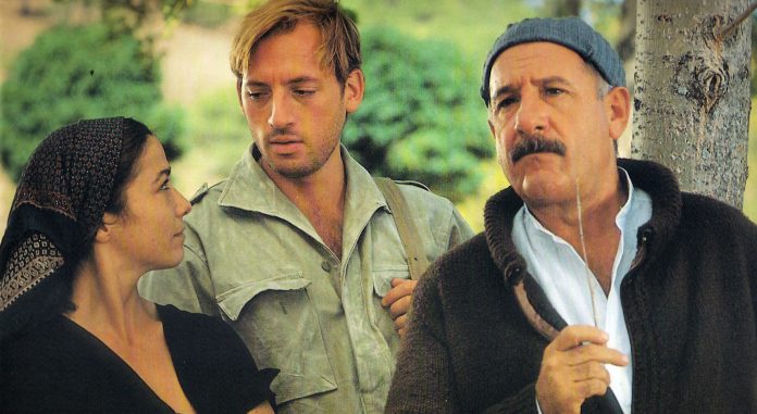 el-rio-que-nos-lleva Eulalia Ramón, Tony Peck y Alfredo Landa en una escena de