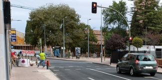 Cuadrilla de trabajadores en la calle Ramón y Cajal el 8 de septiembre de 2022. (Foto: La Crónic@)