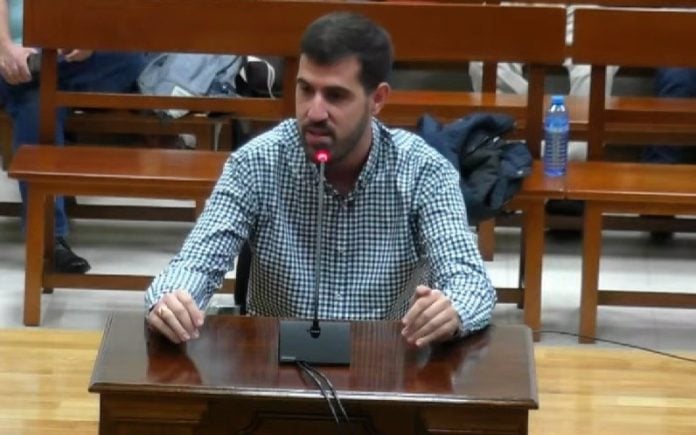 alcalde-de-fontanar-juicio Víctor San Vidal, en la sala de vistas de la Audiencia Provincial de Guadalajara el 25 de octubre de 2022. (Foto: TSJCLM)