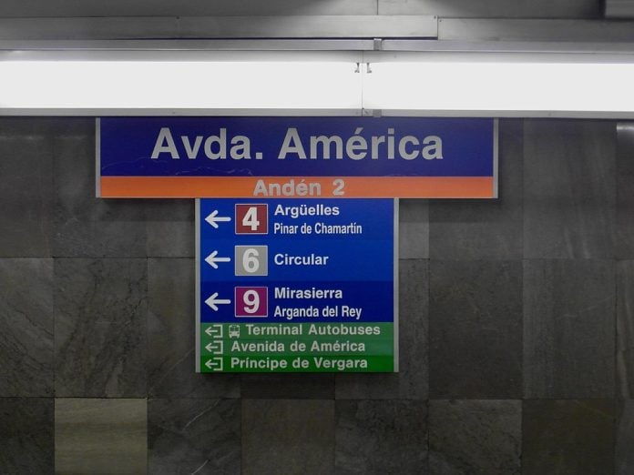 Estación del metro de Avenida de América. (Foto: Magnus Manske)