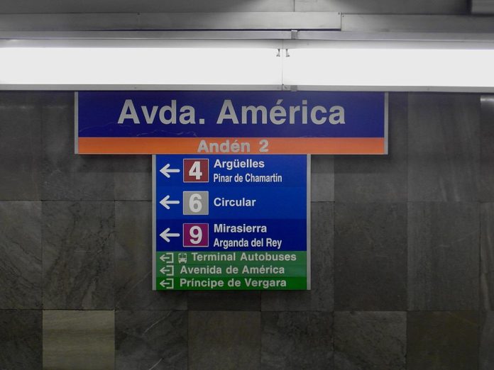 Estación del metro de Avenida de América. (Foto: Magnus Manske)