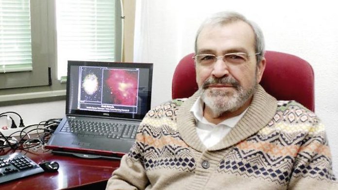 Cernicharo, en su despacho en la Universidad Complutense de Madrid.