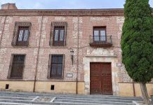 Fachada del Palacio de la Cotilla, en noviembre de 2022. (Foto: La Crónic@)