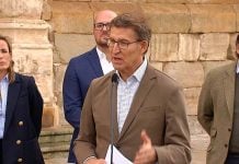 Feijóo en Guadalajara, delante del Palacio del Infantado, el 3 de noviembre de 2022.