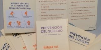El Ayuntamiento de Villanueva de la Torre ha editado folletos para la prevención del suicidio.